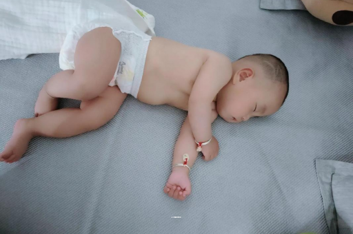 北票怀孕多久会显肚子